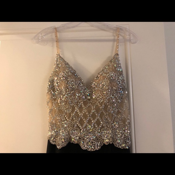 Prom dress - Picture 4 of 6